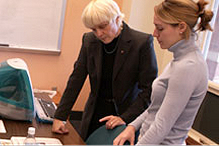 Anderson Teaching at Elon Photo 
